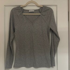 Gilli Heather Gray Long Sleeve Top